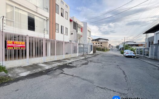 Departamento Amplio con Patio en Venta
