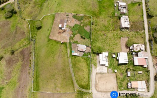 Terreno en venta en Menfis-Loja